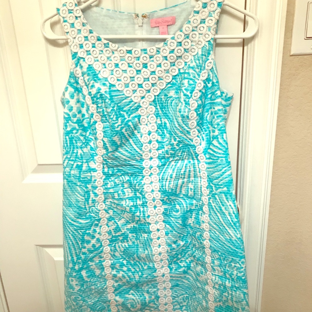 👗MACFARLANE LACE DETAIL SHIFT DRESS💖